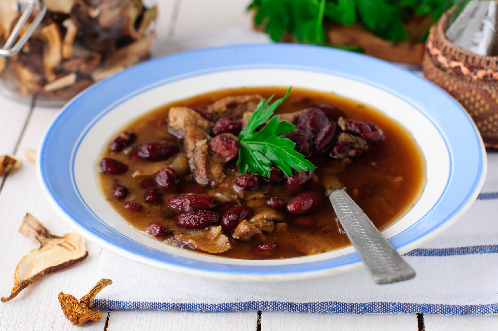 Салат с крабовых палочек и кукурузой и рисом рецепт с фото