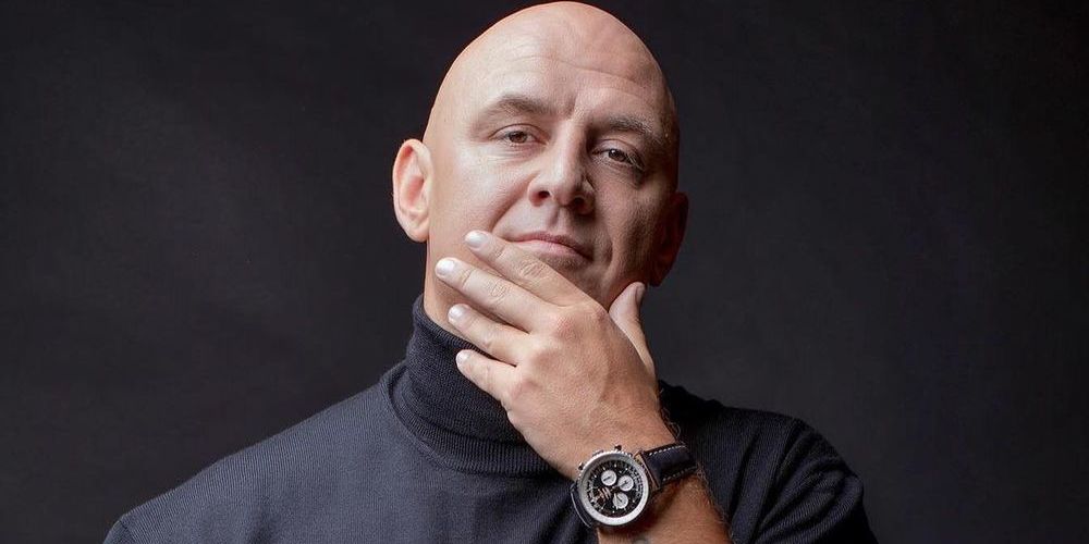 Потап показал бриллиантовые серьги и признался, сколько они стоят Потап показал бриллиантовые серьги и признался, сколько они стоят