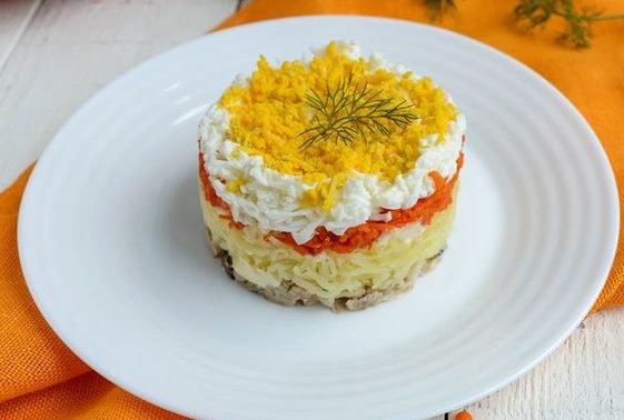 4 несладких салата из клубники, которые можно приготовить легко 4 несладких салата из клубники, которые можно приготовить легко