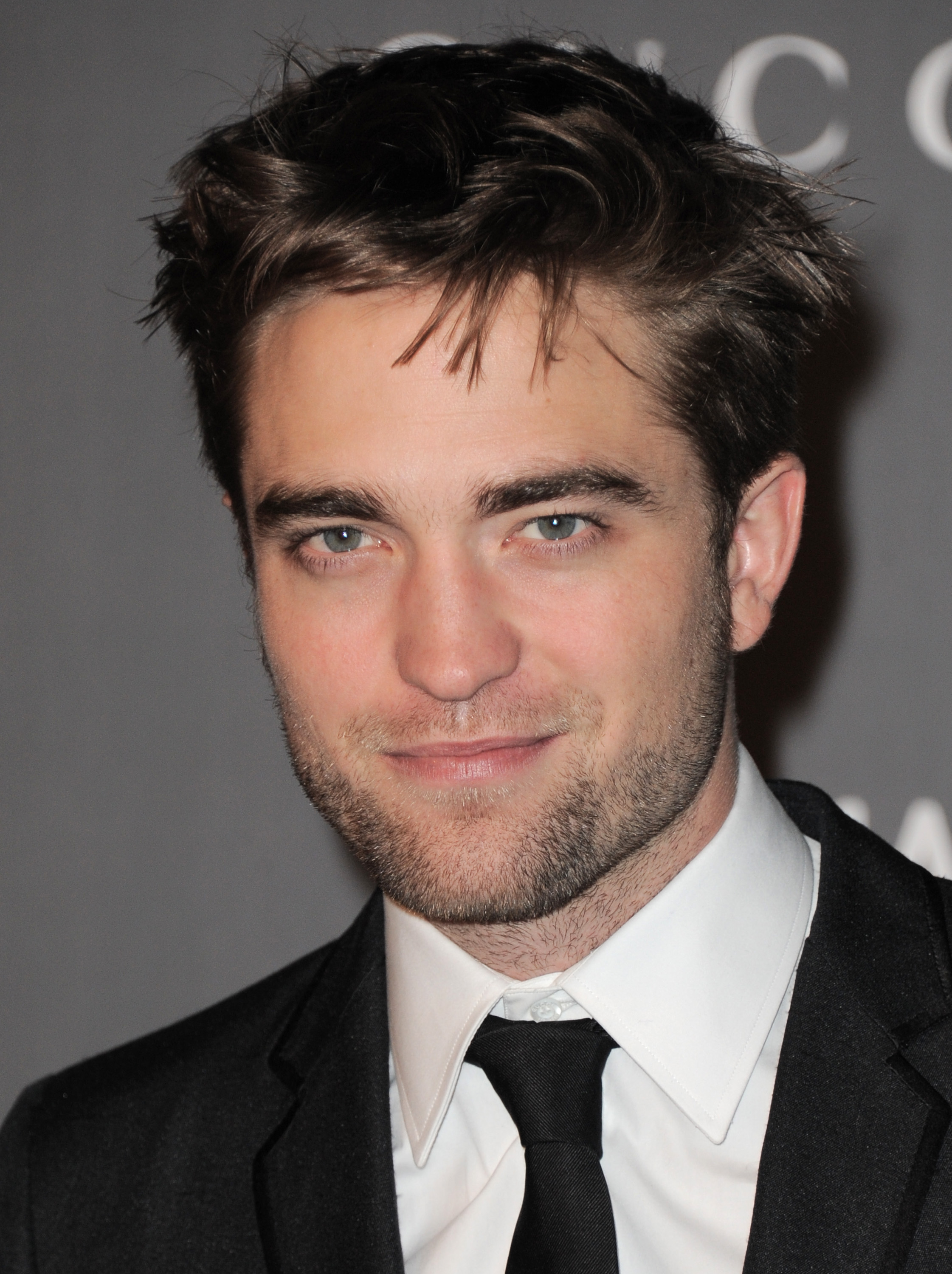 Robert Pattinson Robert Pattinson Dose Na Zvezd I Znamenitostej Biografiya Zvezd Filmografiya I Diskografiya Dose Shou Biz Ivona Bigmir Net Ivona Bigmir Net