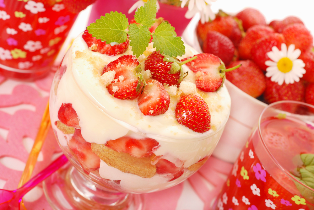 Десерты из клубники с творогом: ТОП-5 рецептов - Кулинарные советы для .