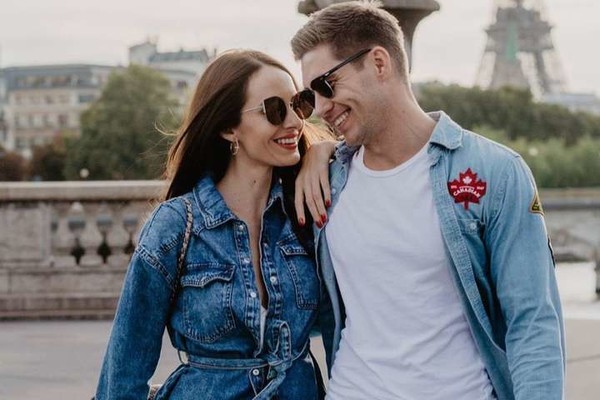 Кристина Горняк примерила платье и фату на девичнике