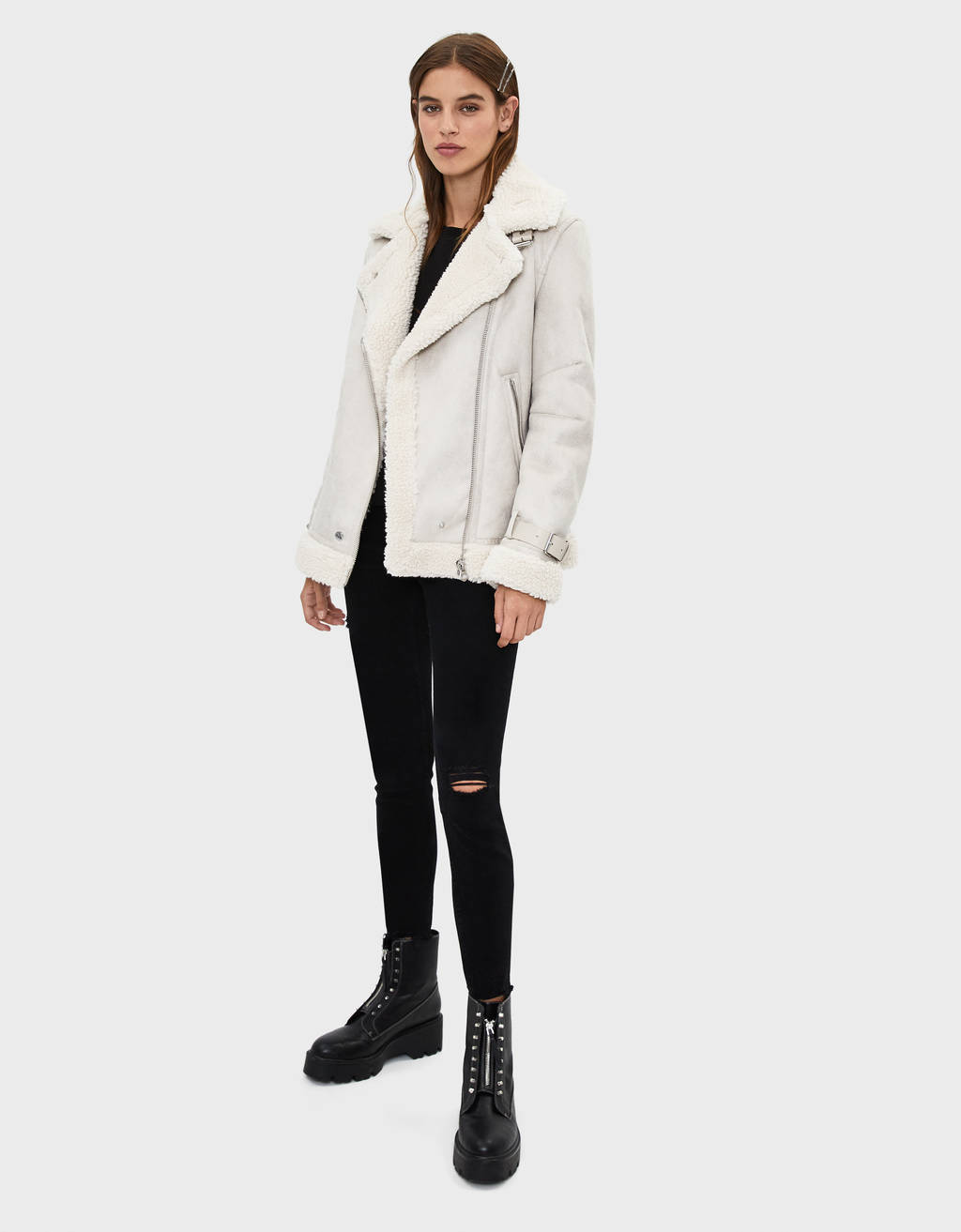 Bershka, 2599 грн