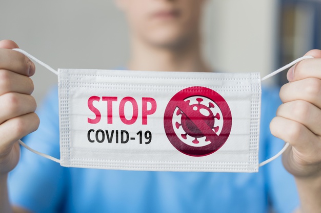 Ученые рассказали, почему маски не останавливают распространение COVID-19