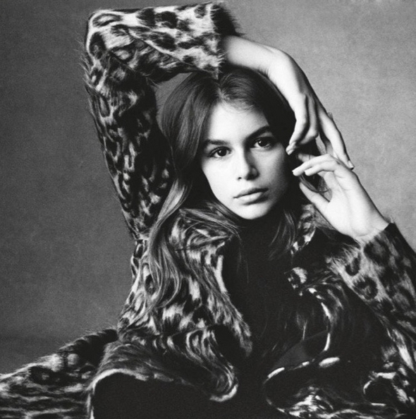 Кайя Гербер в черно-белой фотосессии для журнала Vogue Italia