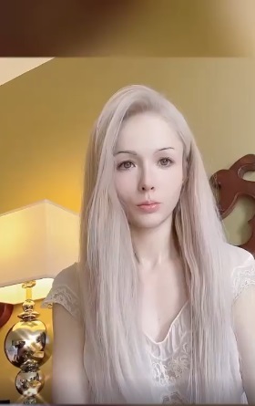 Валерия Лукьянова показала лицо без макияжа 