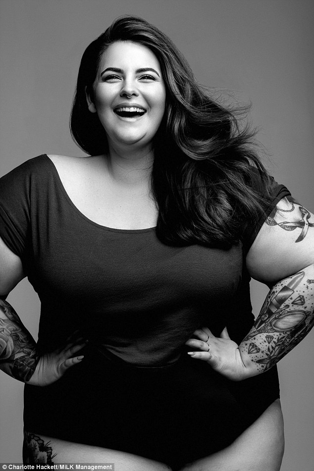 Модель plus size Тесс Холлидей