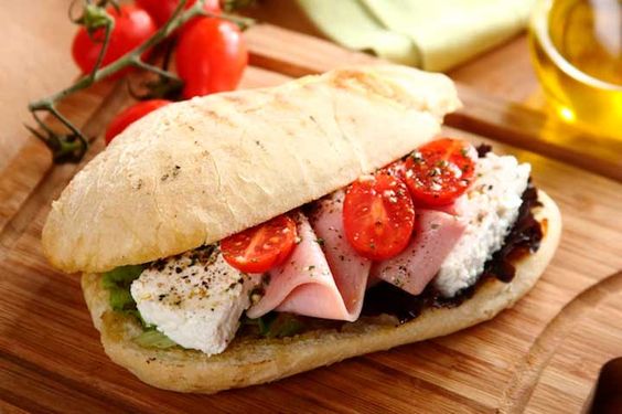 Козий сыр: почему этот продукт полезен для женского здоровья