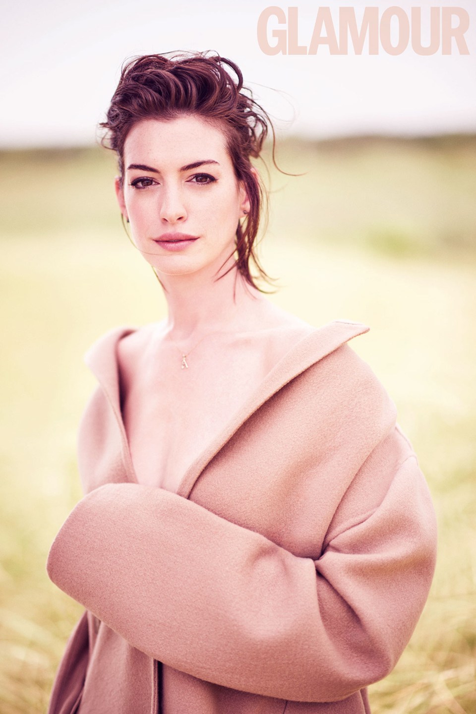 Актриса Энн Хэтэуэй в фотосессии для Glamour U.K.