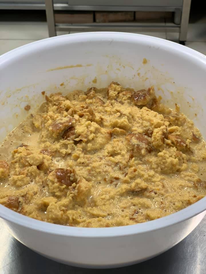 Карамельный пудинг с изюмом, клюквой и орехами от Елизаветы Глинской