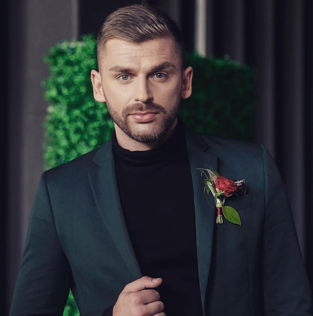 Андрей Рыбак показал свою сексуальную подругу