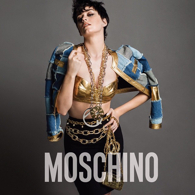 Певица Кэти Перри на первом снимке из рекламной кампании Moschino