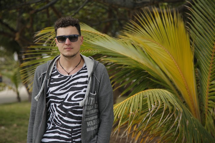 Ведущий и режиссер шоу Орел и решка рассказал о бюджетном