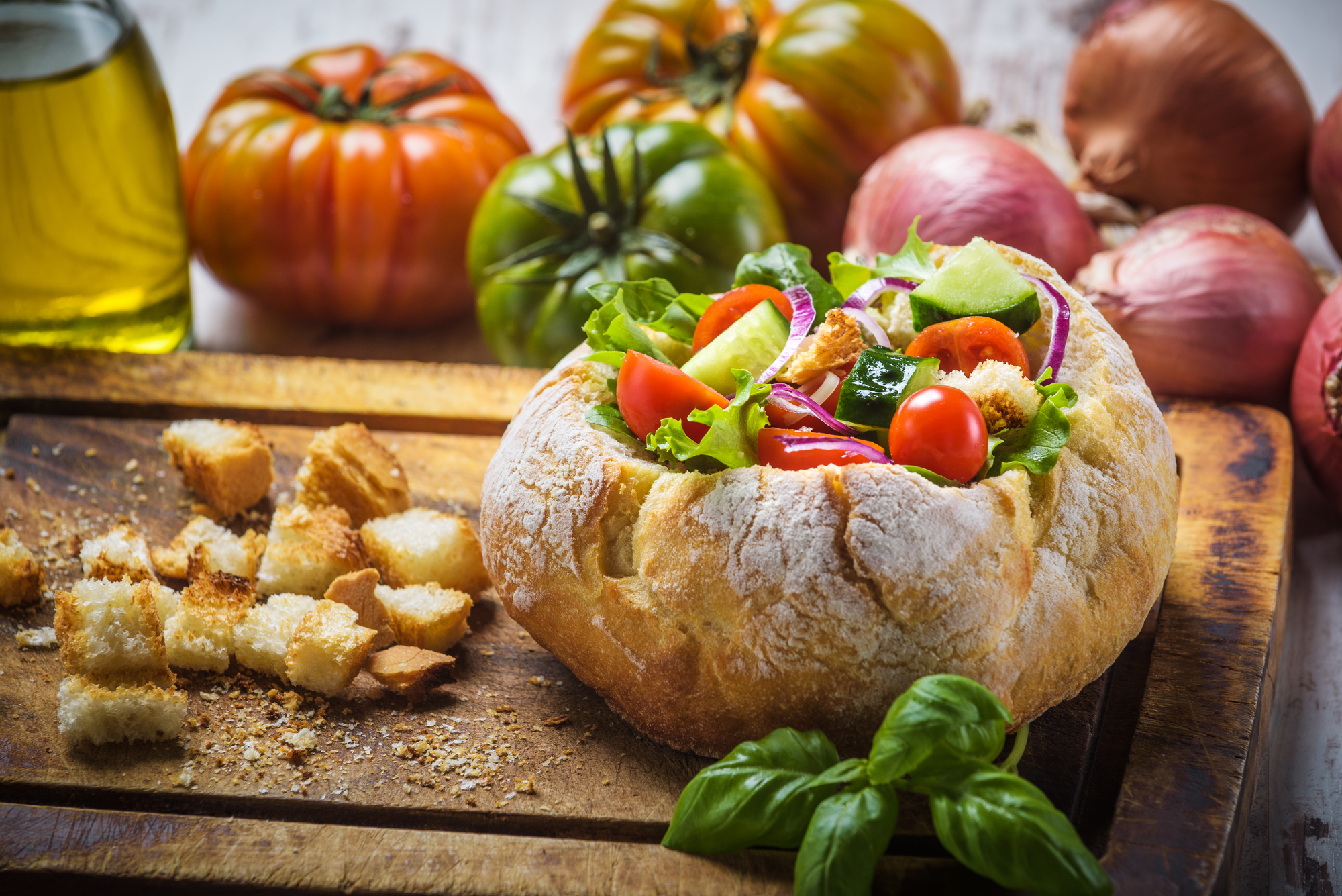 Кухни мира: Panzanella или итальянский хлебный салат