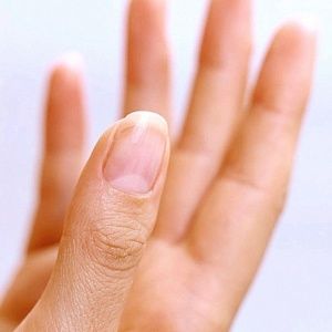Раскрываем секрет: почему быстро растут ногти?