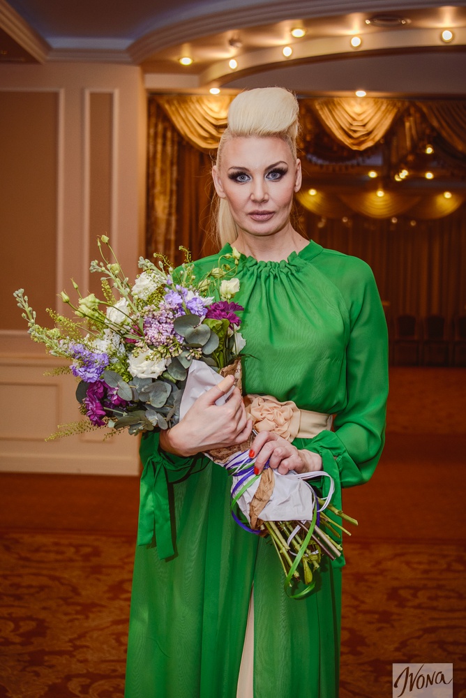 Светская львица Светлана Вольнова покупала джинсы пять лет назад