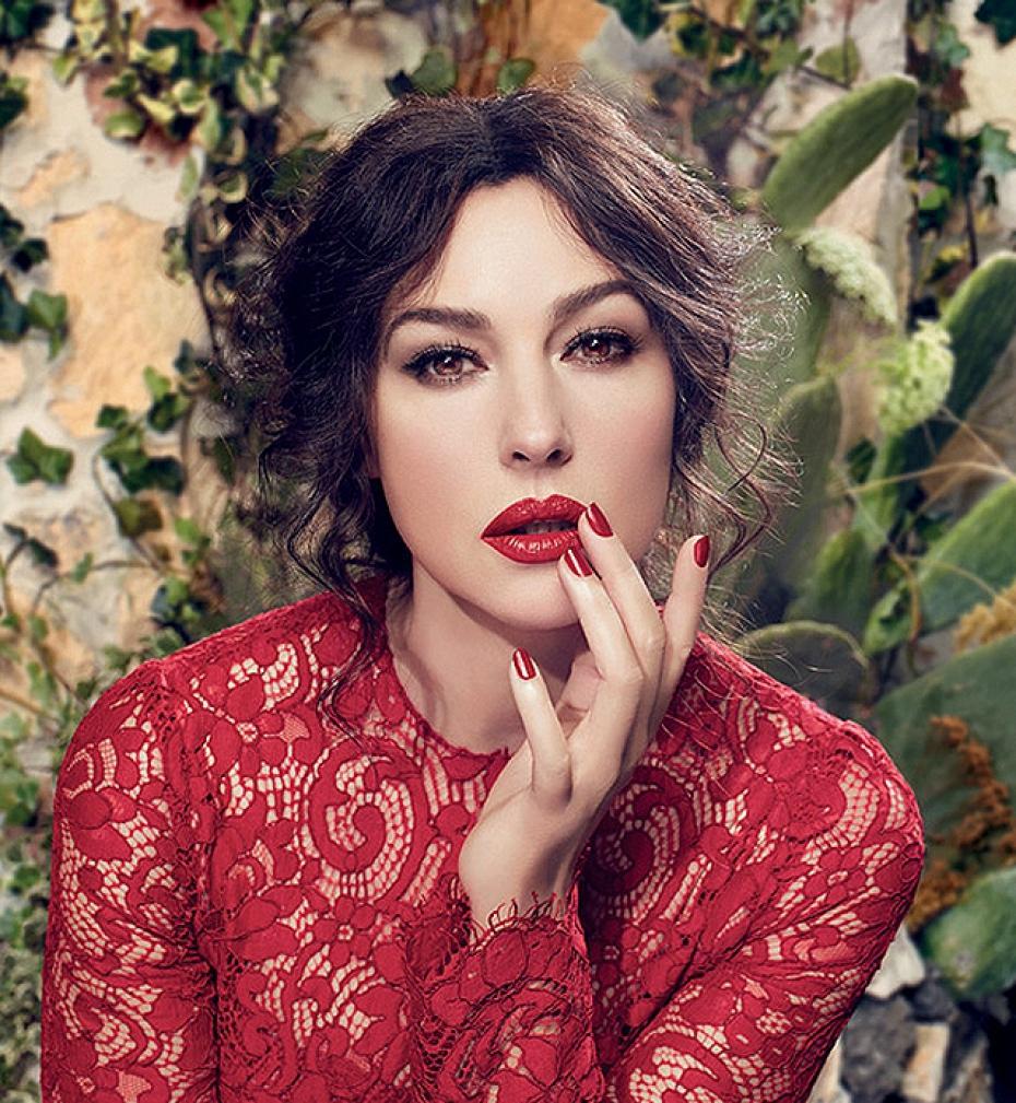 Моника Белуччи в рекламной кампании помад Dolce & Gabbana