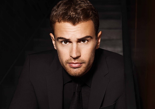Актер Тео Джеймс в рекламе аромата Hugo Boss