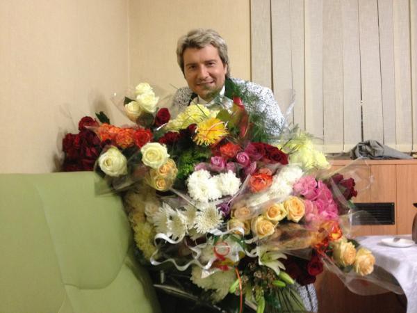 Открытка на день рождения женщине басков Открытка на день рождения женщине басков