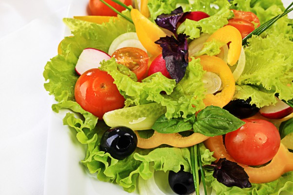 Летний салат из овощей