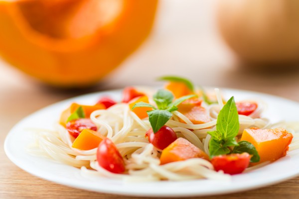 Рецепт 
                Спагетти с помидорами и тыквой
            