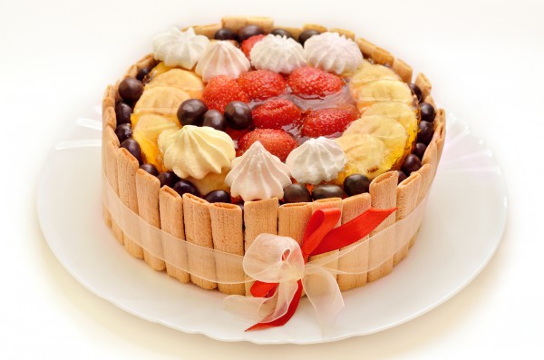 Рецепт 
                Новогодний торт с фруктами и печеньем
            