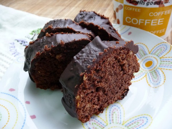 Рецепт 
                Шоколадный кекс с лесными орехами
            