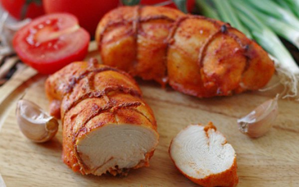 Рецепт 
                Пастрома из курицы с паприкой и медом
            