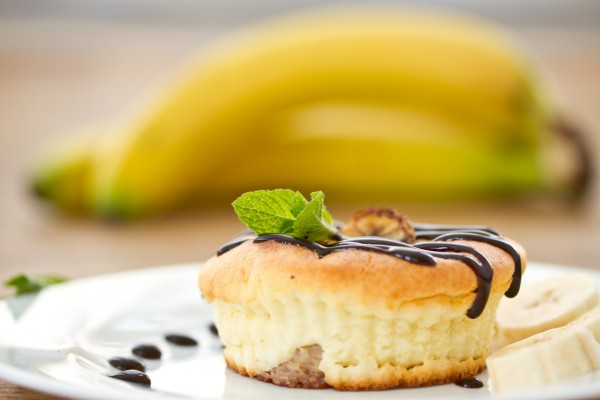 Рецепт 
                Порционные творожные запеканки с бананами
            