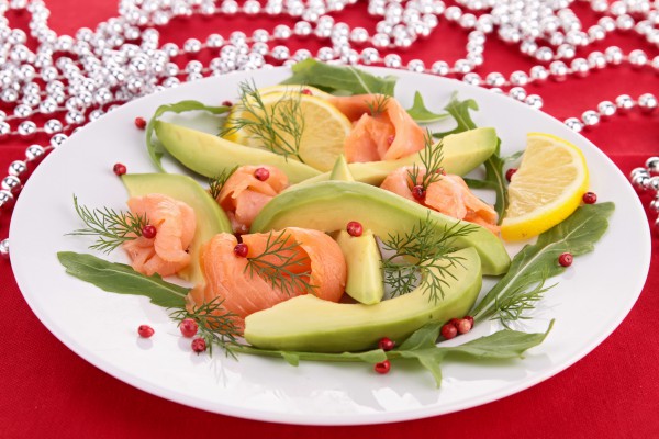 Рецепт 
                Новогодняя закуска из авокадо и лосося
            