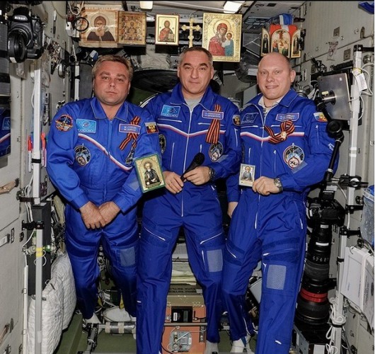 Ксения Собчак высмеяла российских космонавтов