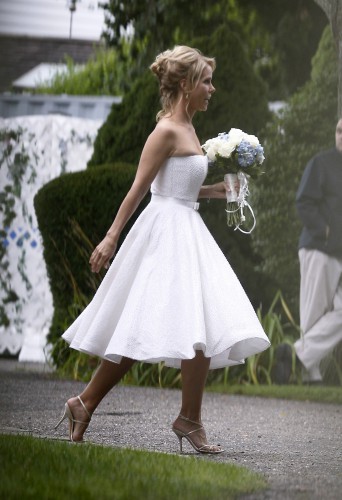 Актриса Шерил Хайнс в свадебном платье