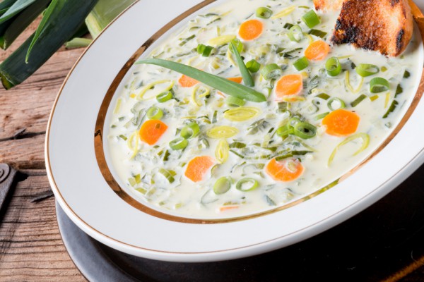Рецепт 
                Сырный суп с овощами
            