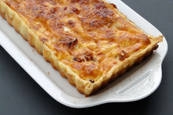 Рецепт 
                Французский луковый пирог с сыром
            