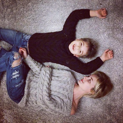 Полина Гагарина с семилетним сыном Андреем