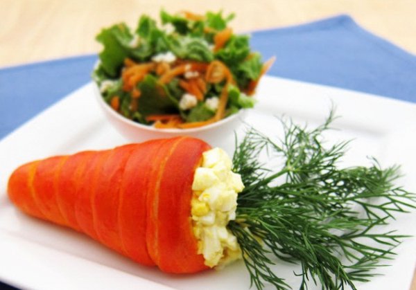 Рецепт 
                Пасхальные морковки с яичным салатом
            