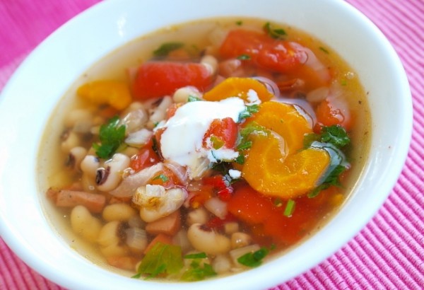 Рецепт 
                Фасолевый суп с копченостями
            
