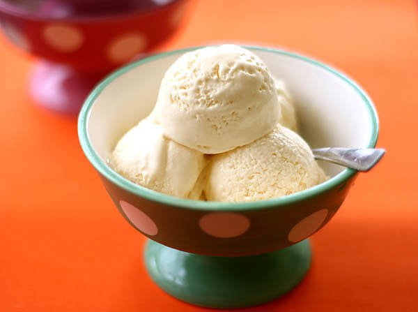 Рецепт 
                Как приготовить ванильное мороженое
            