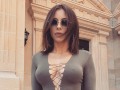 "Вещи парня надела?": Лорак затроллили в Сети за странный наряд