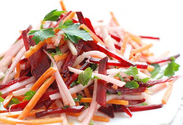 Рецепт 
                Салат из капусты, моркови и свеклы
            