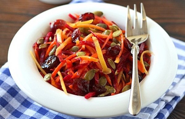 Рецепт 
                Салат из свеклы с тыквой, грушей и морковью
            