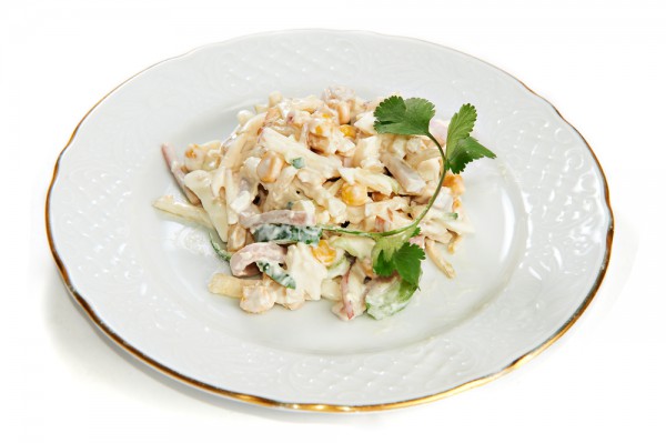 Рецепт 
                Новогодние рецепты: Салат из кальмаров с кукурузой
            