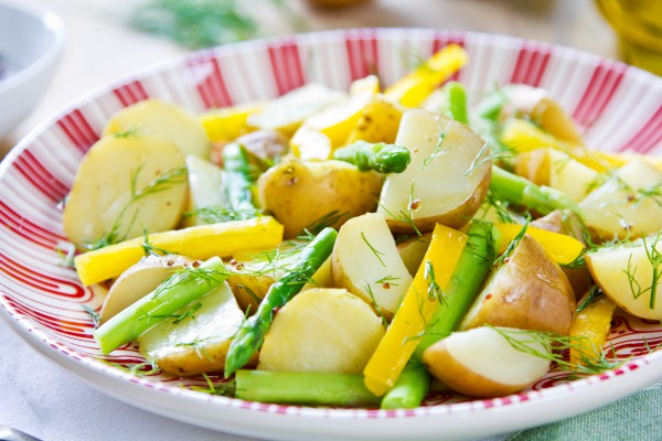 Рецепт 
                Теплый салат из картофеля и спаржи
            
