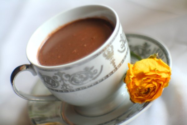 Рецепт 
                Горячий шоколад с корицей
            