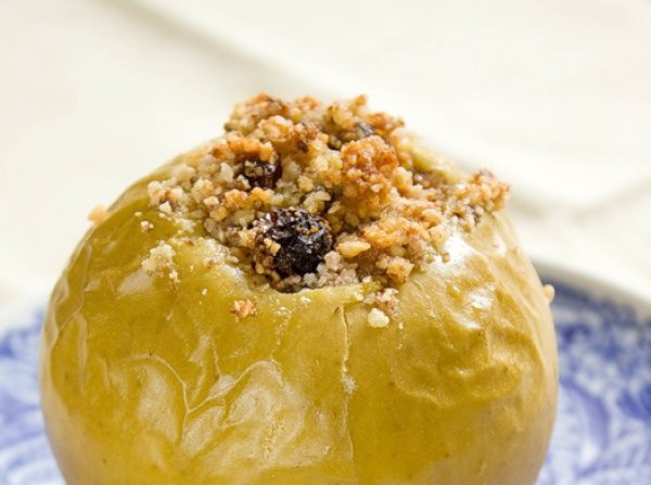 Рецепт 
                Запеченные яблоки с орехами и медом
            