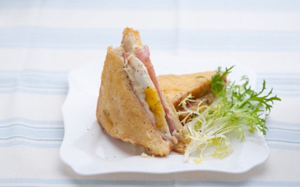 Рецепт 
                Французский завтрак: Сэндвич Крок Мадам
            