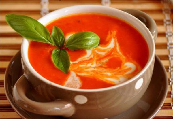 Рецепт 
                Томатный суп с чесночными гренками
            