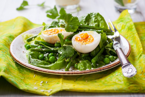 Рецепт 
                Пасхальные рецепты: Зеленый салат с яйцом
            