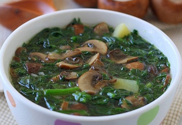 Рецепт 
                Суп из шпината с грибами
            