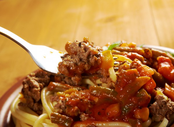 Рецепт 
                Спагетти с мясным фаршем и овощами
            